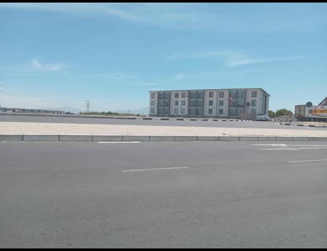 2 BEDROOM PROPERTY TO RENT IN STELLENDALE